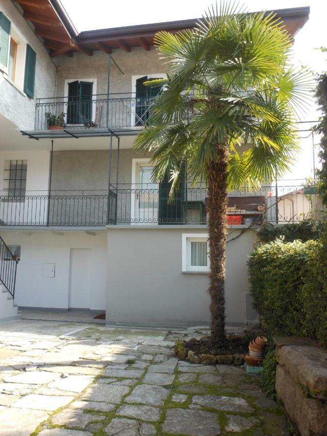 Ferienwohnung Il Vecchio Cortile Mandello del Lario Exterior foto